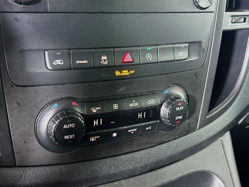 Used 2020 Mercedes-Benz Metris Passenger image 23