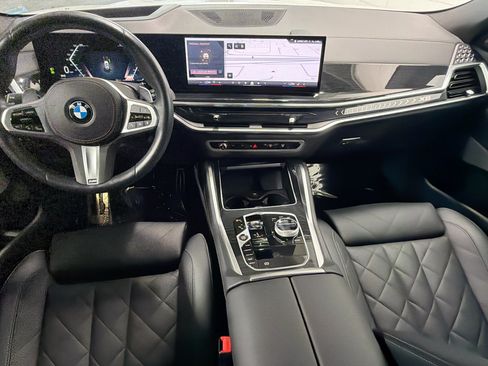 Used 2024 BMW X6 xDrive40i w/ Executive Package AWD/4WD image 16