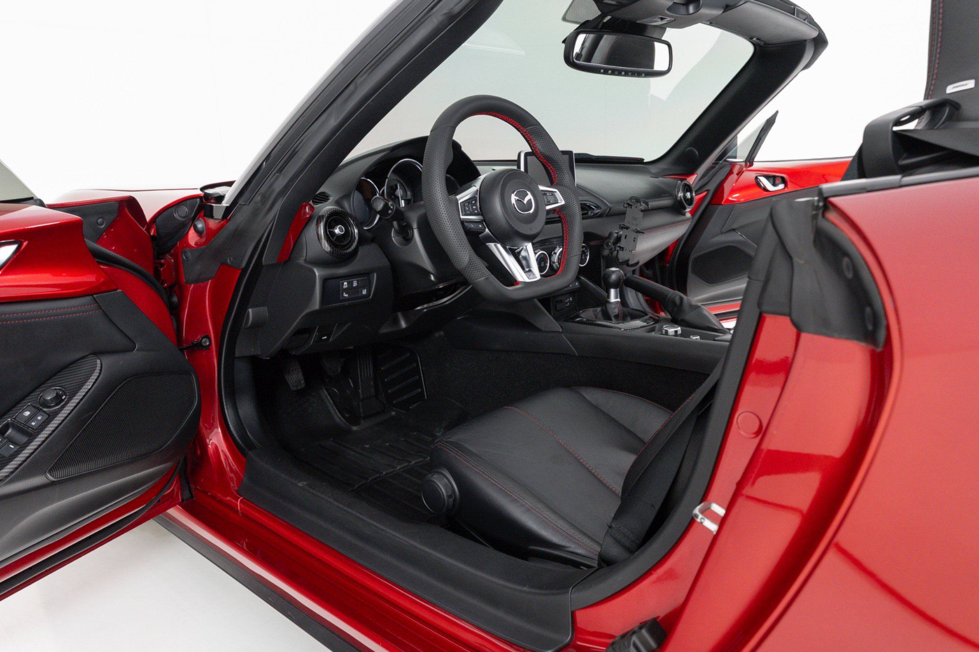 Used 2016 MAZDA MX-5 Miata Grand Touring RWD image 15