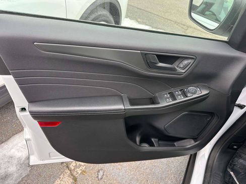 Used 2023 Ford Escape Active image 15