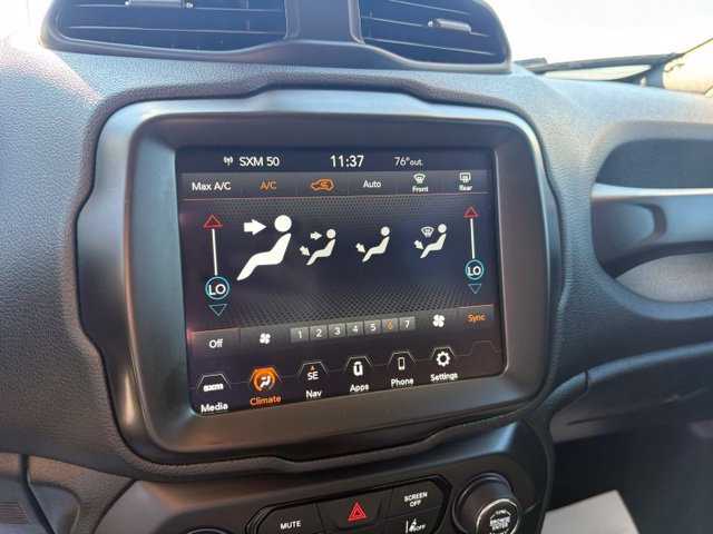 Used 2023 Jeep Renegade Latitude AWD/4WD image 16