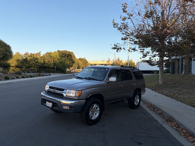 Used 2001 Toyota 4Runner SR5 RWD image 8