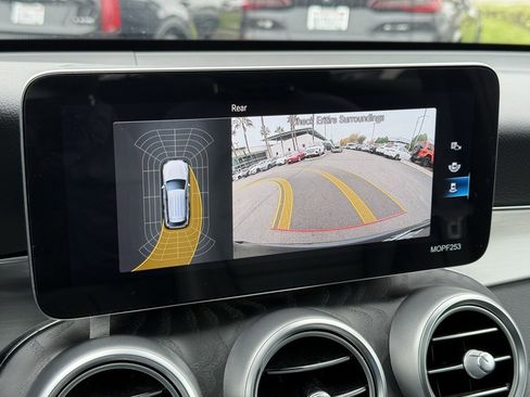 Certified 2022 Mercedes-Benz GLC 300 image 4