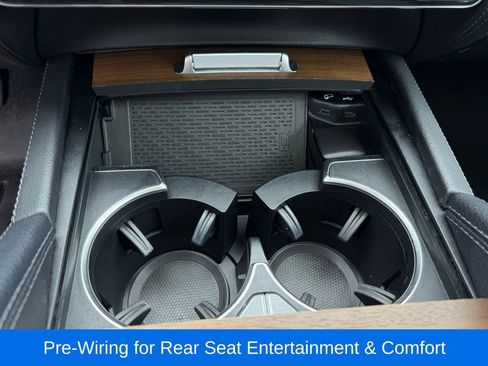 Used 2020 Mercedes-Benz GLE 350 4MATIC image 25