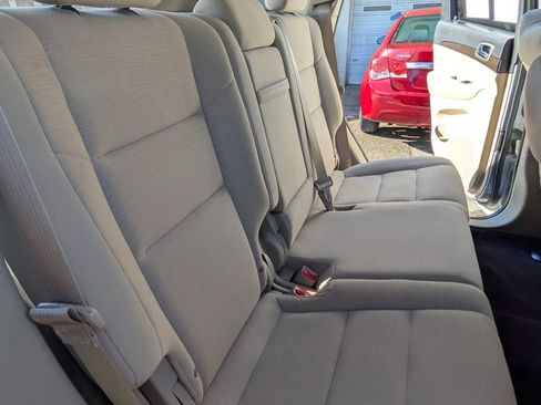 Used 2015 Jeep Grand Cherokee Laredo w/ Quick Order Package 23E RWD image 17