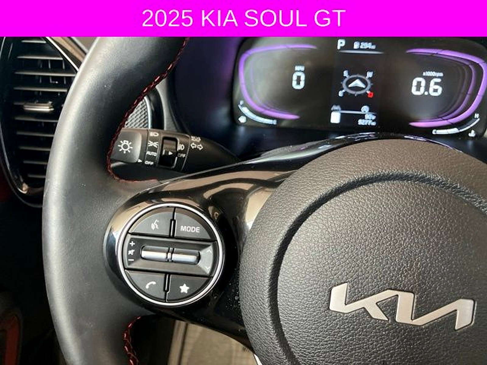 Used 2025 Kia Soul GT-Line w/ GT-Line Technology Package FWD image 27