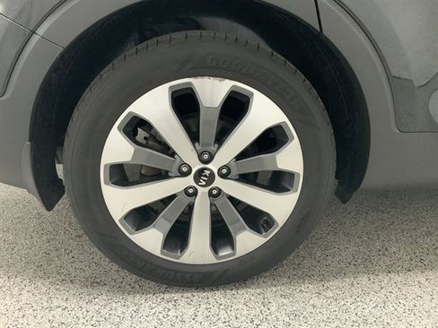 Used 2020 Kia Telluride SX image 12