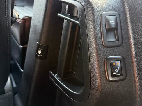 Used 2017 Dodge Grand Caravan GT image 41