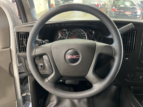 Used 2019 GMC Savana 2500 w/ Driver Convenience Package RWD image 12