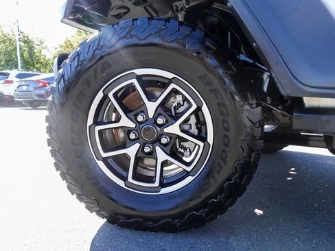 Used 2024 Jeep Wrangler Unlimited Rubicon image 10