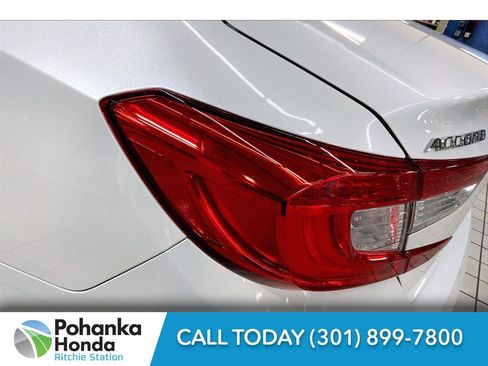 Used 2021 Honda Accord EX image 29