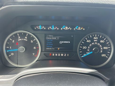 Used 2017 Ford F150 XLT w/ Equipment Group 302A Luxury RWD image 11