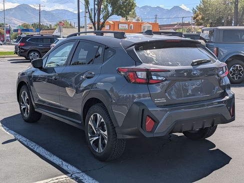 Used 2024 Subaru Crosstrek 2.0i Premium AWD/4WD image 5