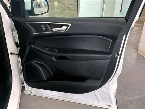 Used 2023 Ford Edge SEL AWD/4WD image 12