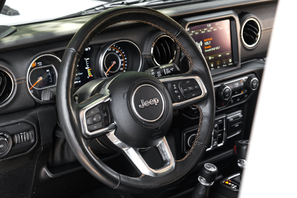 Used 2021 Jeep Wrangler Unlimited Sahara AWD/4WD image 4