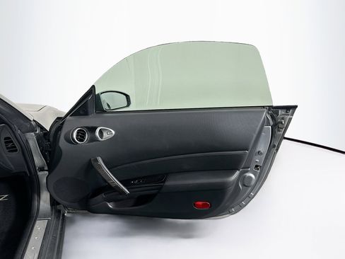 Used 2006 Nissan 350Z Touring image 26