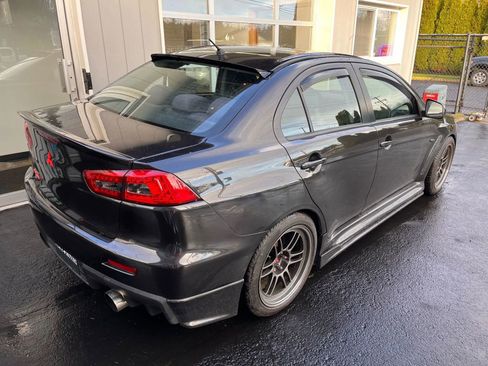Used 2010 Mitsubishi Lancer Evolution GSR image 4