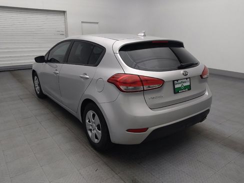 Used 2017 Kia Forte LX FWD image 5