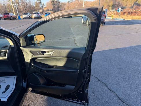 Used 2023 Ford Edge SEL image 25