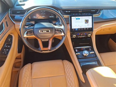 Used 2024 Jeep Grand Cherokee L Summit image 11