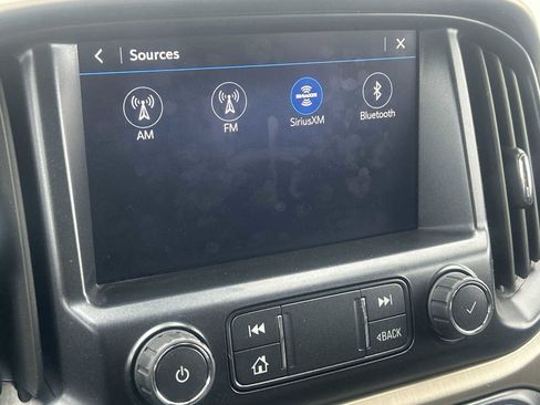 Used 2022 GMC Canyon Denali image 13