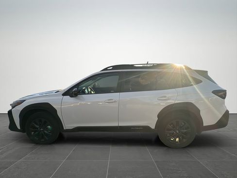 Used 2025 Subaru Outback Onyx Edition XT w/ Popular Package #2 image 3