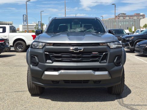 Used 2024 Chevrolet Colorado Trail Boss w/ Technology Package AWD/4WD image 12