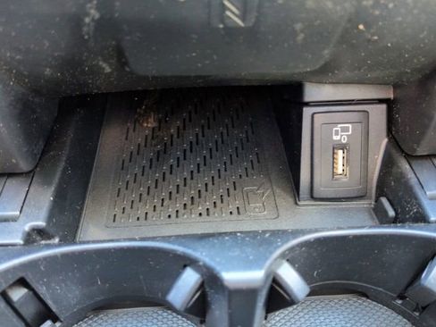 Used 2020 Mercedes-Benz C 300 Sedan image 24