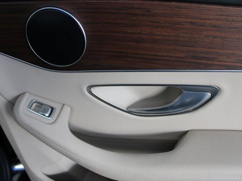 Used 2020 Mercedes-Benz C 300 C 300 image 50