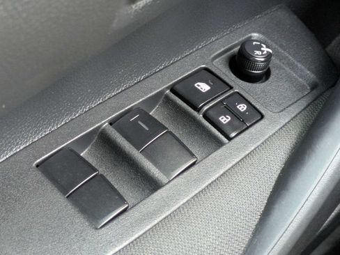 Used 2025 Toyota Corolla LE FWD image 22