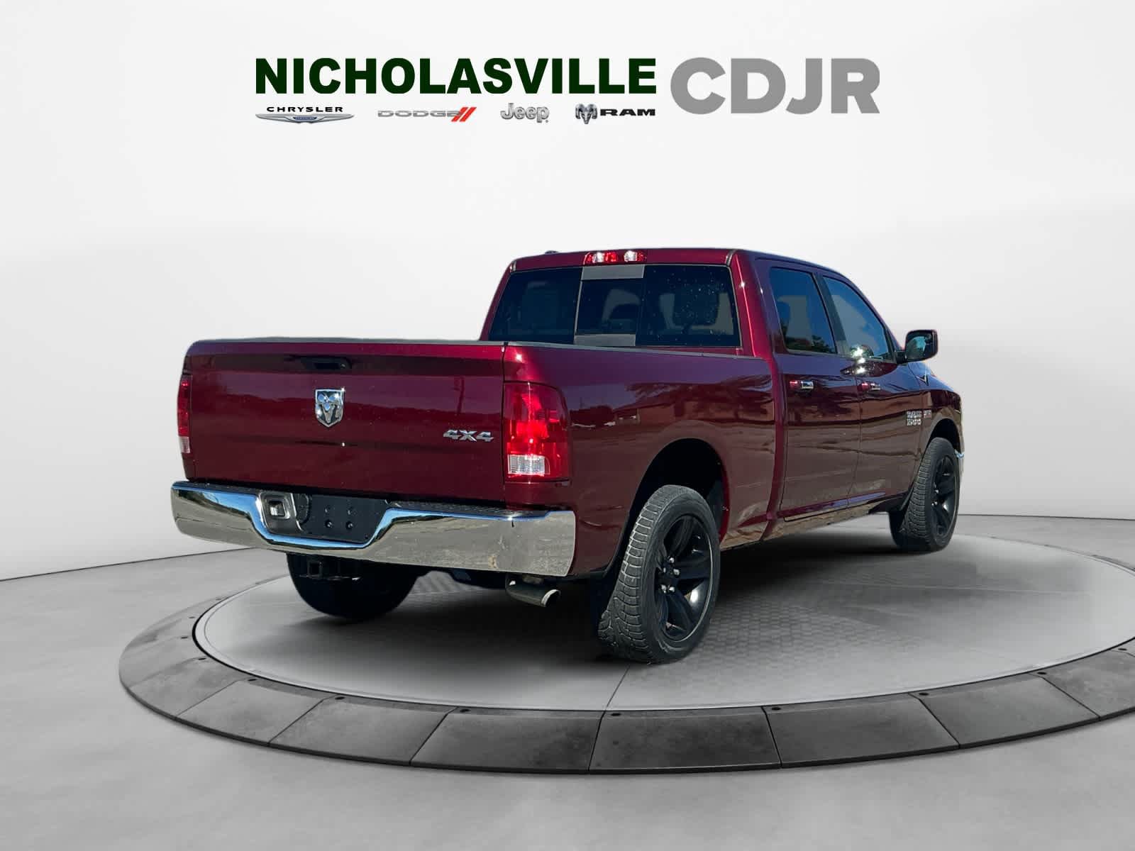 Used 2017 RAM 1500 Classic SLT AWD/4WD image 5