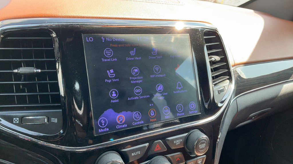 Used 2020 Jeep Grand Cherokee Overland RWD image 11