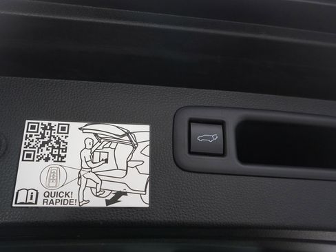 Used 2021 Toyota Highlander Platinum image 13