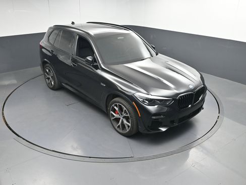 Used 2022 BMW X5 xDrive45e w/ M Sport Package image 41