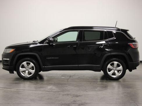Used 2018 Jeep Compass Latitude AWD/4WD image 5