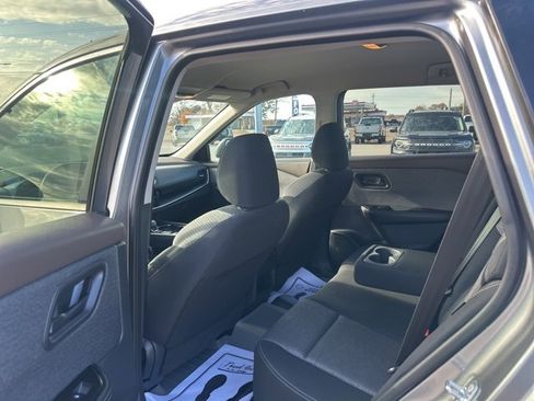 Used 2021 Nissan Rogue S image 25