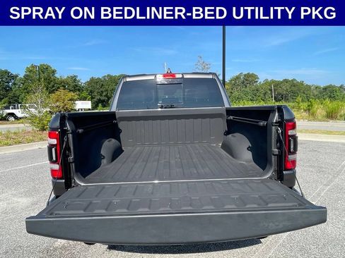 Used 2024 RAM 1500 Laramie AWD/4WD image 12
