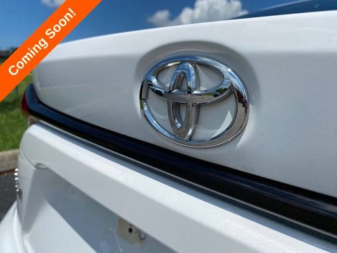 Used 2023 Toyota Corolla LE FWD image 9