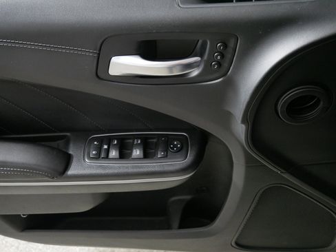 Used 2019 Dodge Charger SXT w/ Plus Group image 19