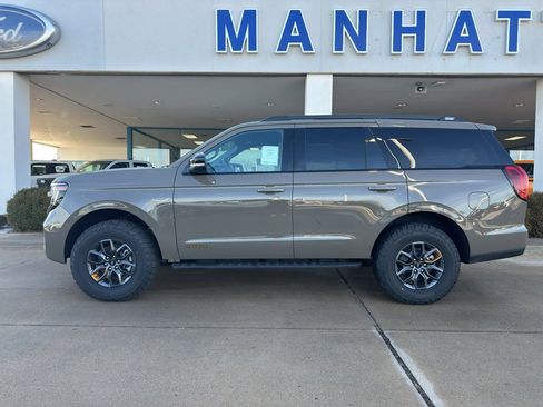 New 2026 Ford Expedition Tremor image 4