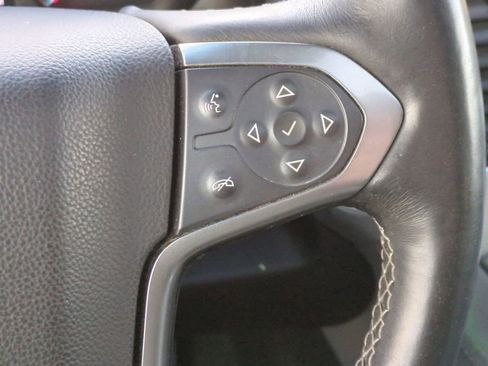 Used 2015 Chevrolet Suburban LT w/ Luxury Package image 25