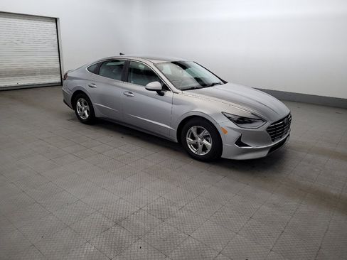 Used 2022 Hyundai Sonata SE w/ Cargo Package FWD image 11