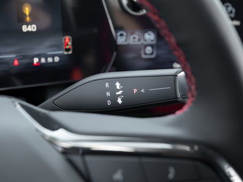 New 2026 Chevrolet Equinox EV RS image 24