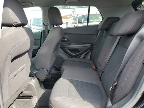 Certified 2022 Chevrolet Trax LS w/ Tint and Cruise Package image 24