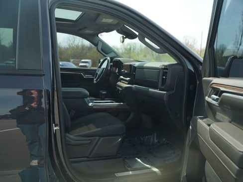 Used 2023 Chevrolet Silverado 1500 RST w/ Convenience Package II image 21