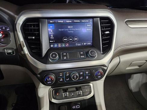 Used 2023 GMC Acadia SLT image 33