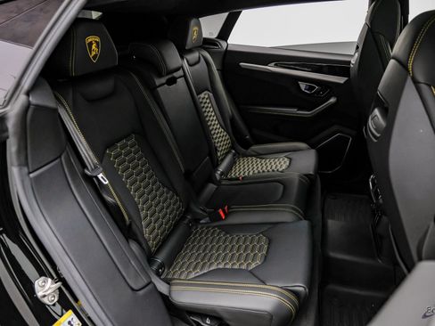 Used 2022 Lamborghini Urus AWD/4WD image 81