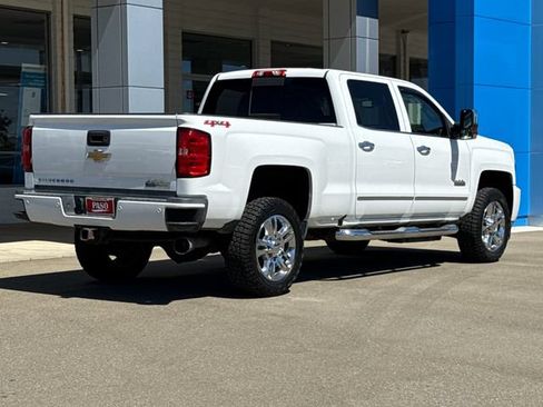 Used 2016 Chevrolet Silverado 2500 High Country w/ Duramax Plus Package AWD/4WD image 3
