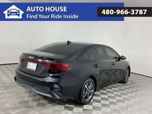 Used 2024 Kia Forte LXS image 5