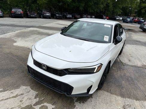 Used 2025 Honda Civic Sport image 3